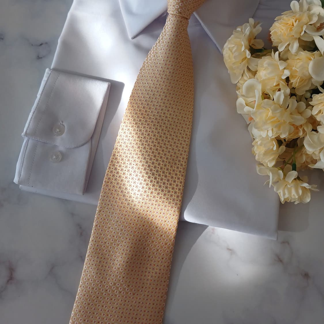 아쿠아스큐텀 실크 옐로우 자카드 넥타이 9cm A+등급 A19105
 상품이미지5