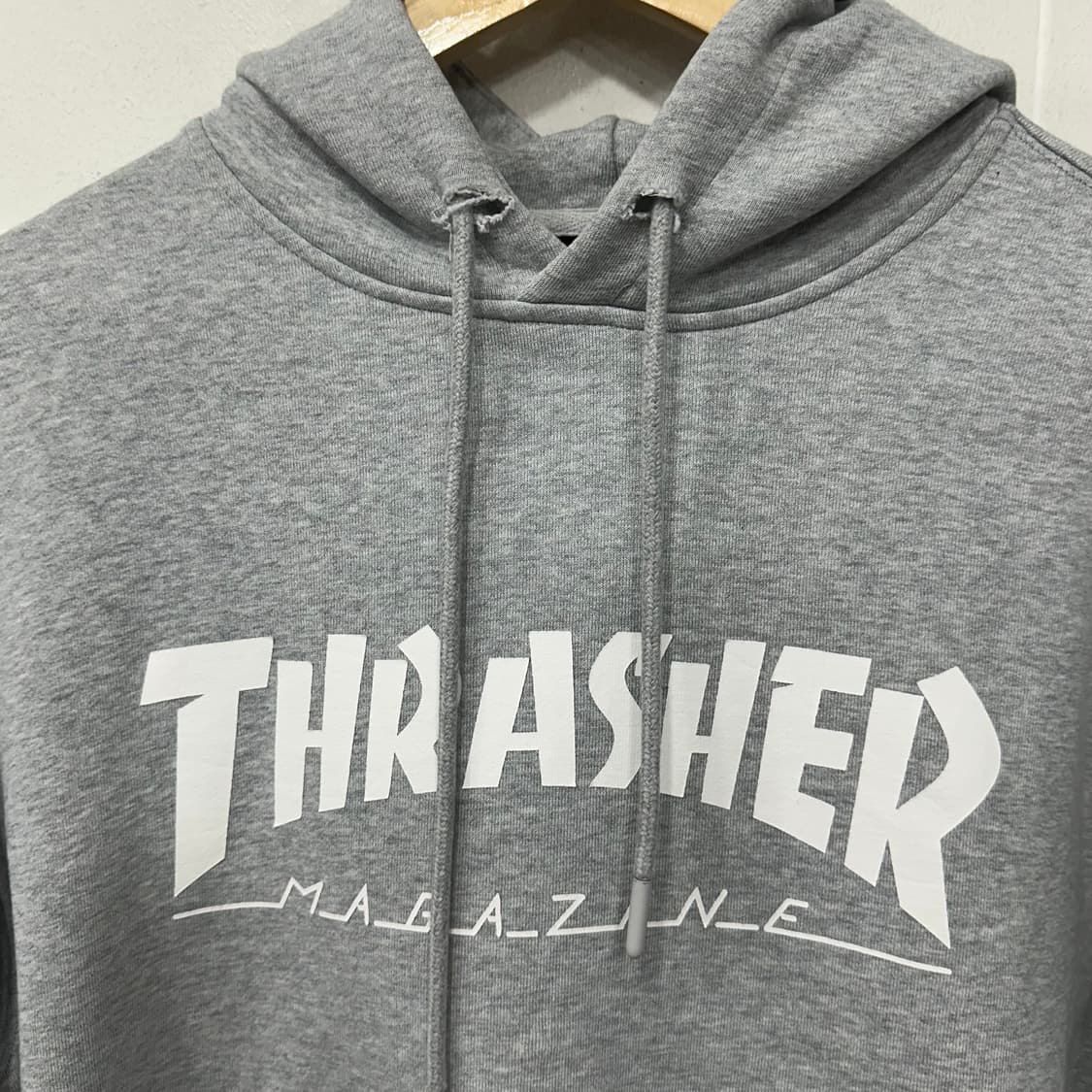 트레셔 후드티 상품이미지2