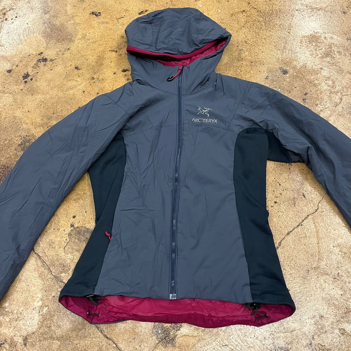 [정품/S] 아크테릭스 아톰LT후디 바람막이자켓 b10 상품이미지3