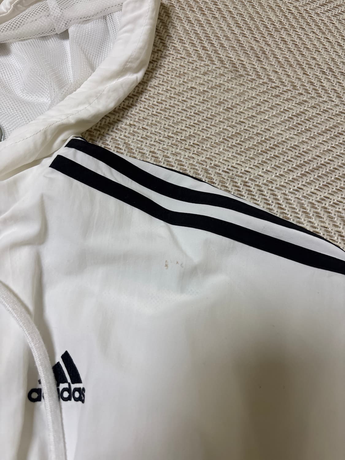 아디다스 우븐 바람막이 화이트s 상품이미지3