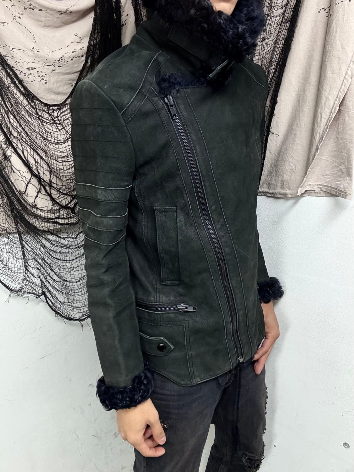 [VOV] Black Sheep Fur Trimming Deep Gree 상품이미지1