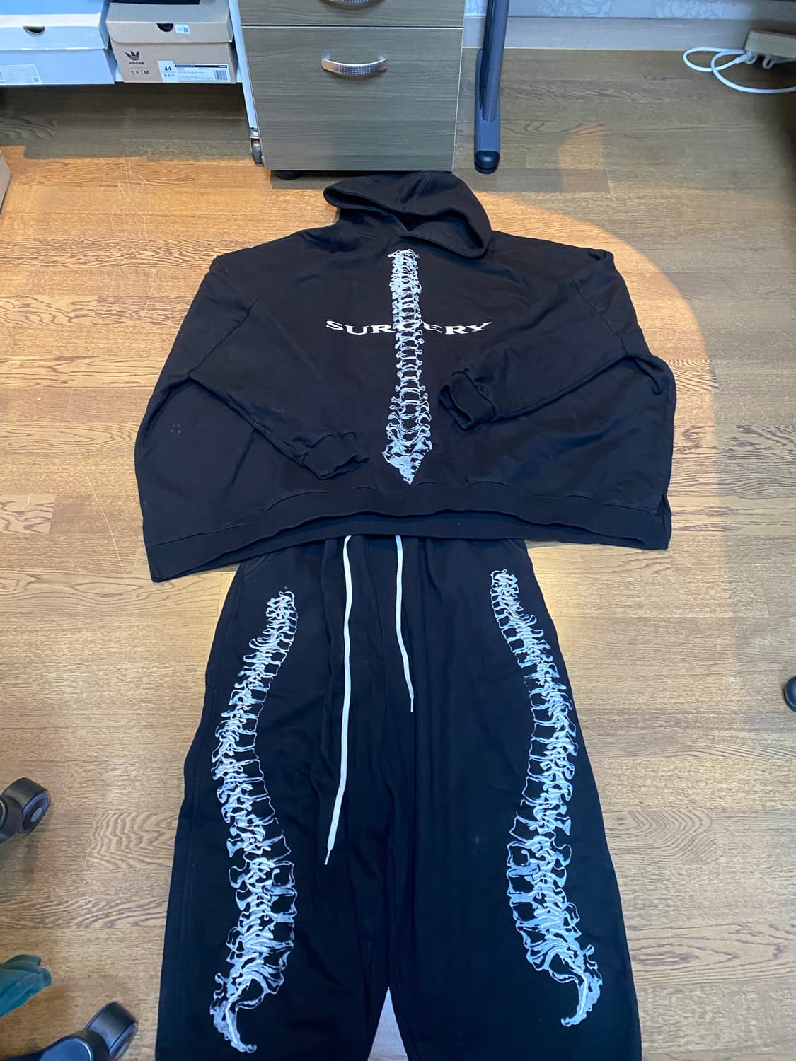 SURGERY 척추 스웻 셋업 리미티드 에디션 블랙 상품이미지2