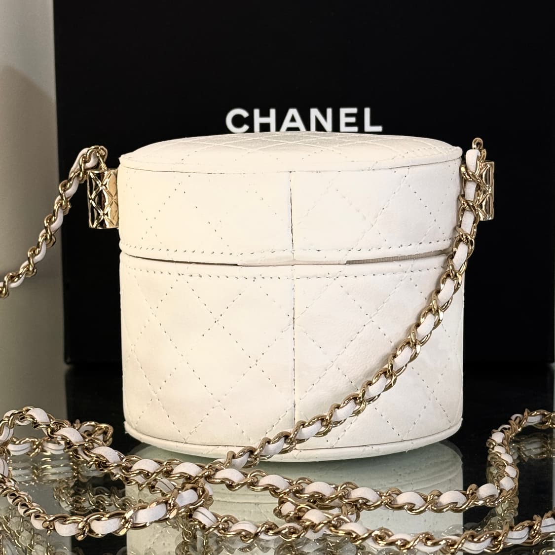 [신형] 샤넬 코스매틱 베니티 미니 31번대 상품이미지4