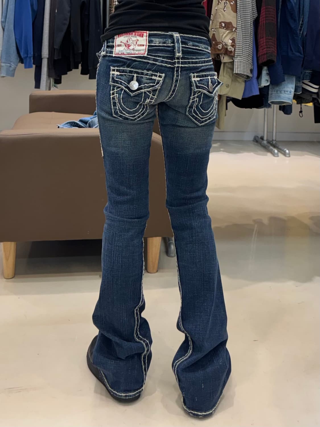 트루릴리젼 조이 슈퍼 T 부츠컷 데님 팬츠 상품이미지6