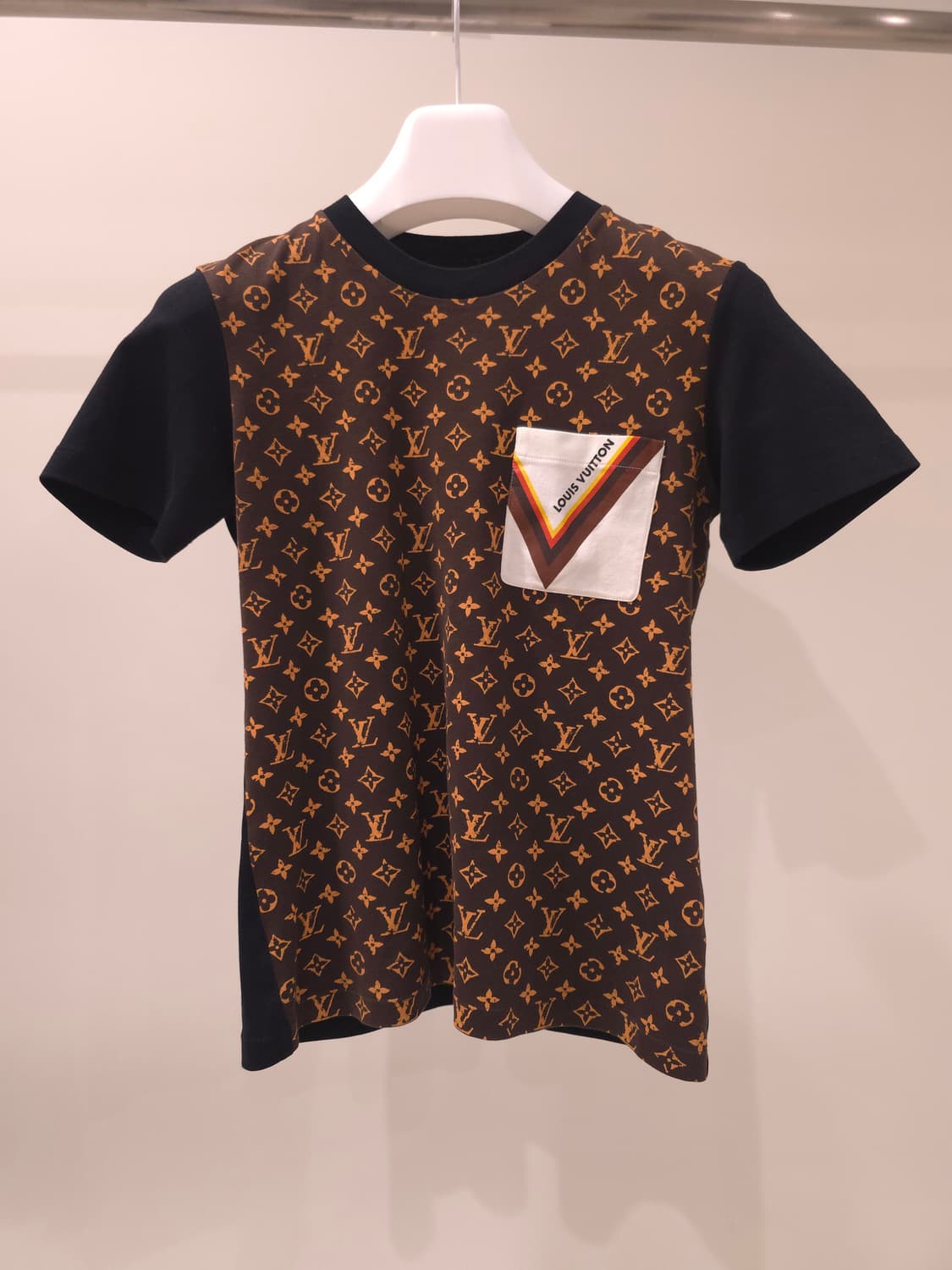 [정품/중고] 루이비통 반팔 상품이미지1