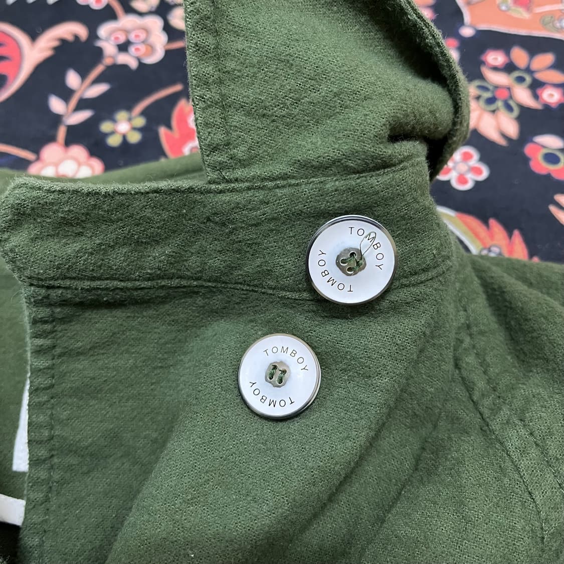 스튜디오 톰보이 하프넥 크롭 자켓 FREE 상품이미지5