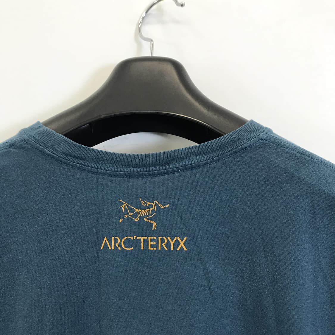 아크테릭스 ARCTERYX 빈티지 반팔티 [XL] 상품이미지5