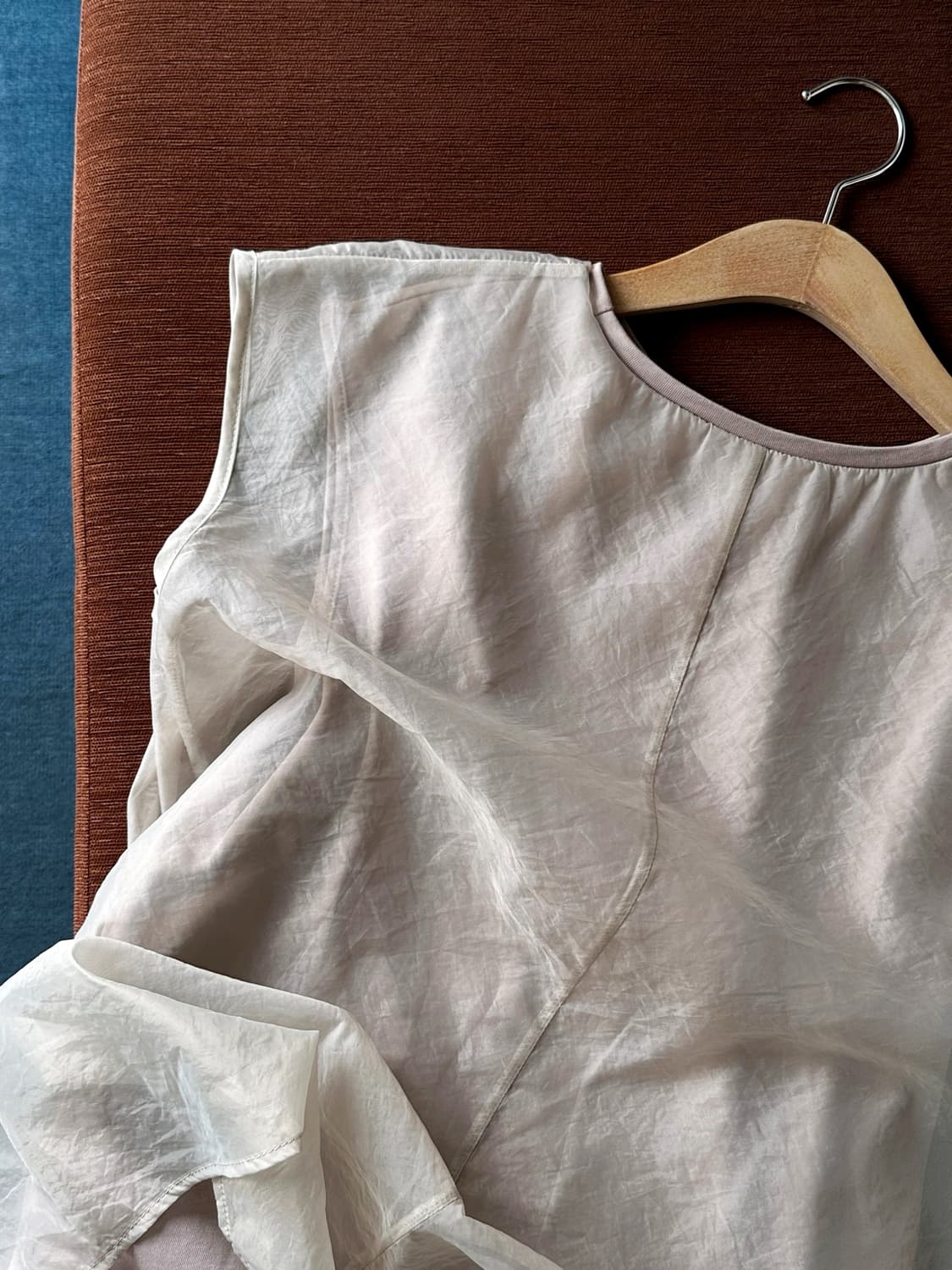 Fake layered design sleeveles top 상품이미지3