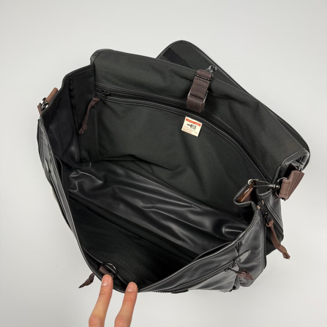 요시다포터 러기지라벨 라이너 메신저 숄더백 블랙 상품이미지8