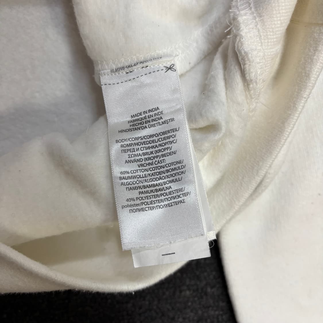 폴로 랄프로렌 화이트 신형 큐알탭 맨투맨 기모 스웻셔츠 상품이미지4