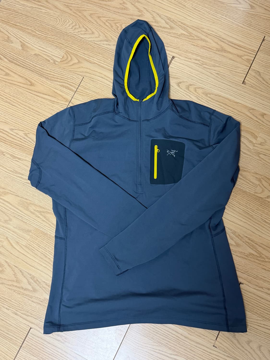 아크테릭스 로 LT 후드 짚넥 상품이미지1