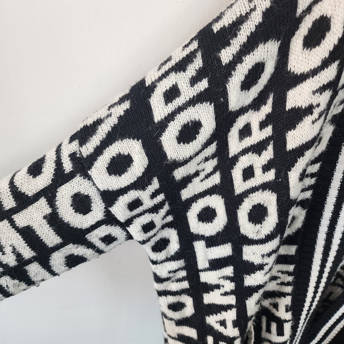 마쥬 블랙 앤 화이트 패턴 가디건 상품이미지3