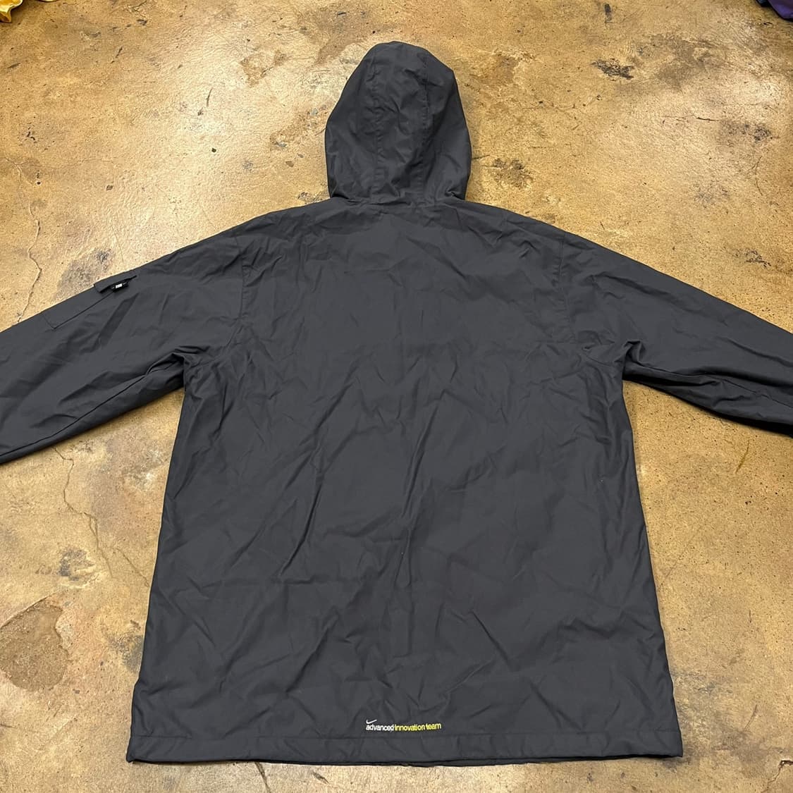 [정품/XXL] 나이키 블랙 후드 바람막이 자켓 b17 상품이미지4