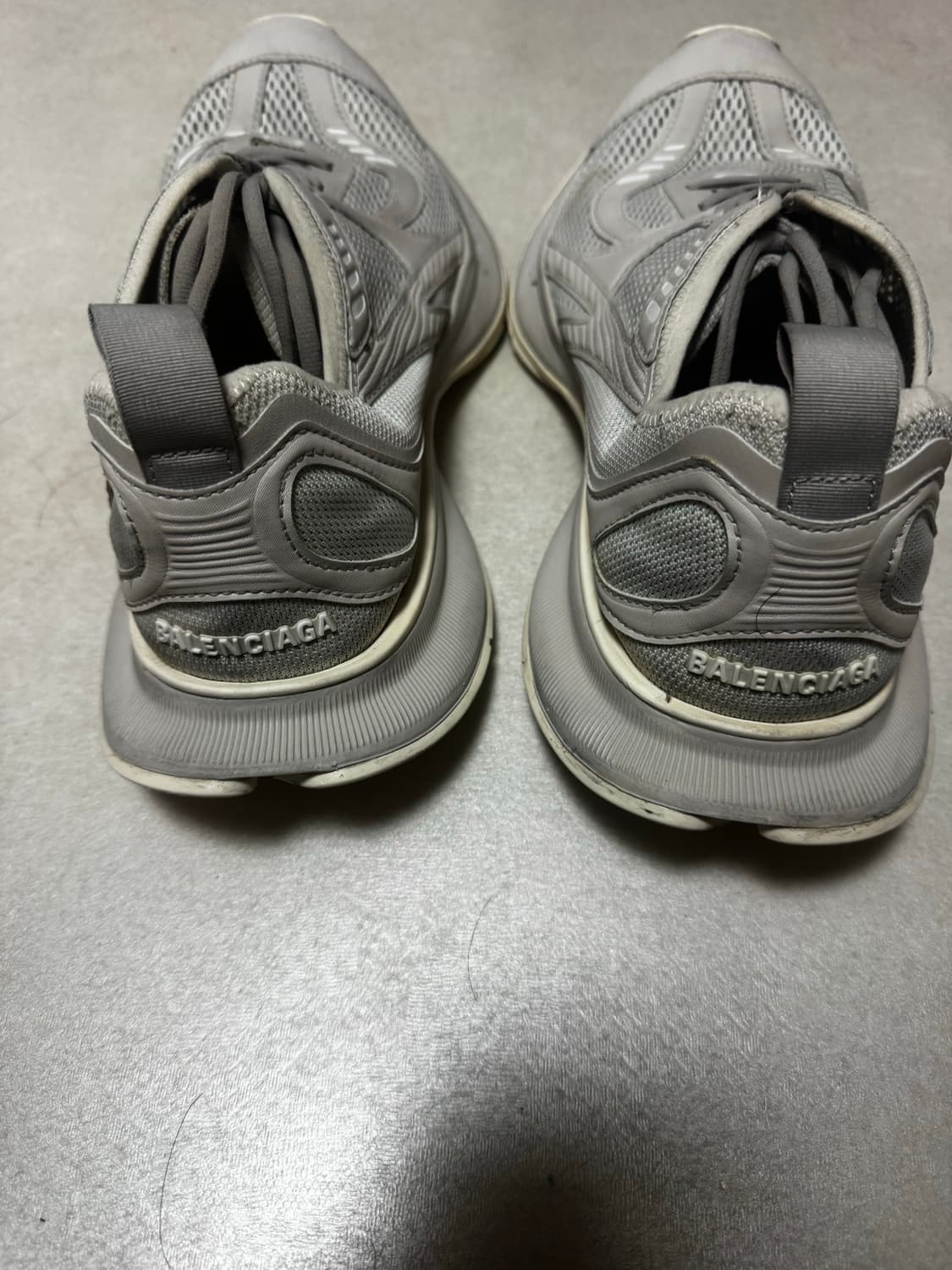 발렌시아가 서킷 스니커 42 상품이미지6