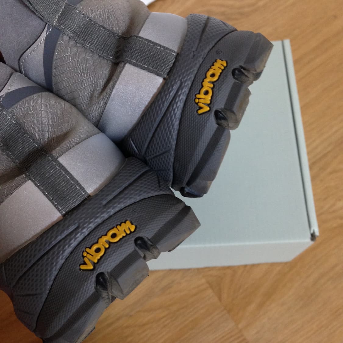 로우클래식 Lc T-1 비브람 스니커즈 실버 250 상품이미지4