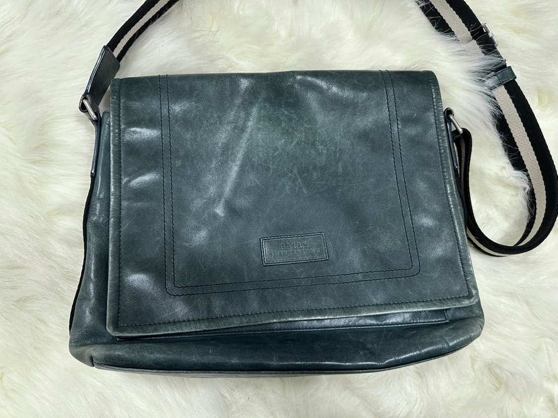 발리 BALLY 메신저백  상품이미지2