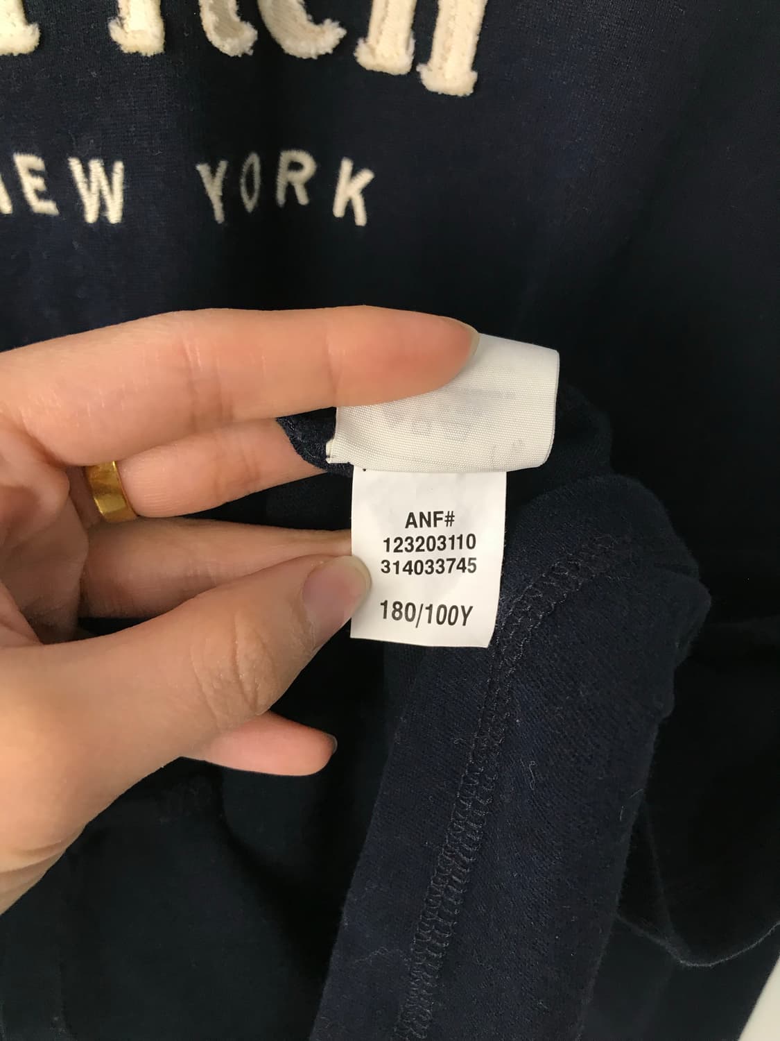 아베크롬비 y2k 와투케 네이비 롱 슬리브 긴팔티 상품이미지4