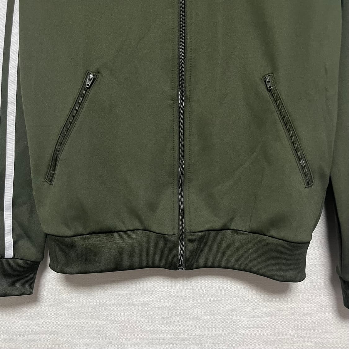 아디다스 슈퍼스타 카키 트랙탑 져지 상품이미지3