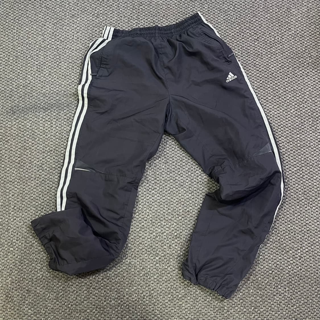 아디다스 올드스쿨 나일론 조거 팬츠 그레이 상품이미지1