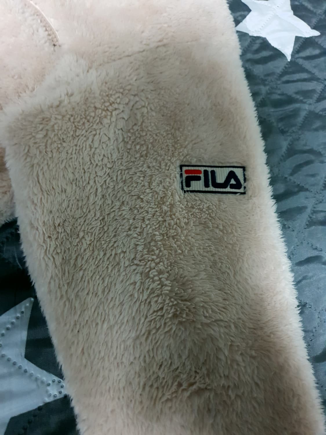 FILA 레그핏 어깨로고 퍼 후리스 집업자켓 아이보리 (S) 상품이미지3