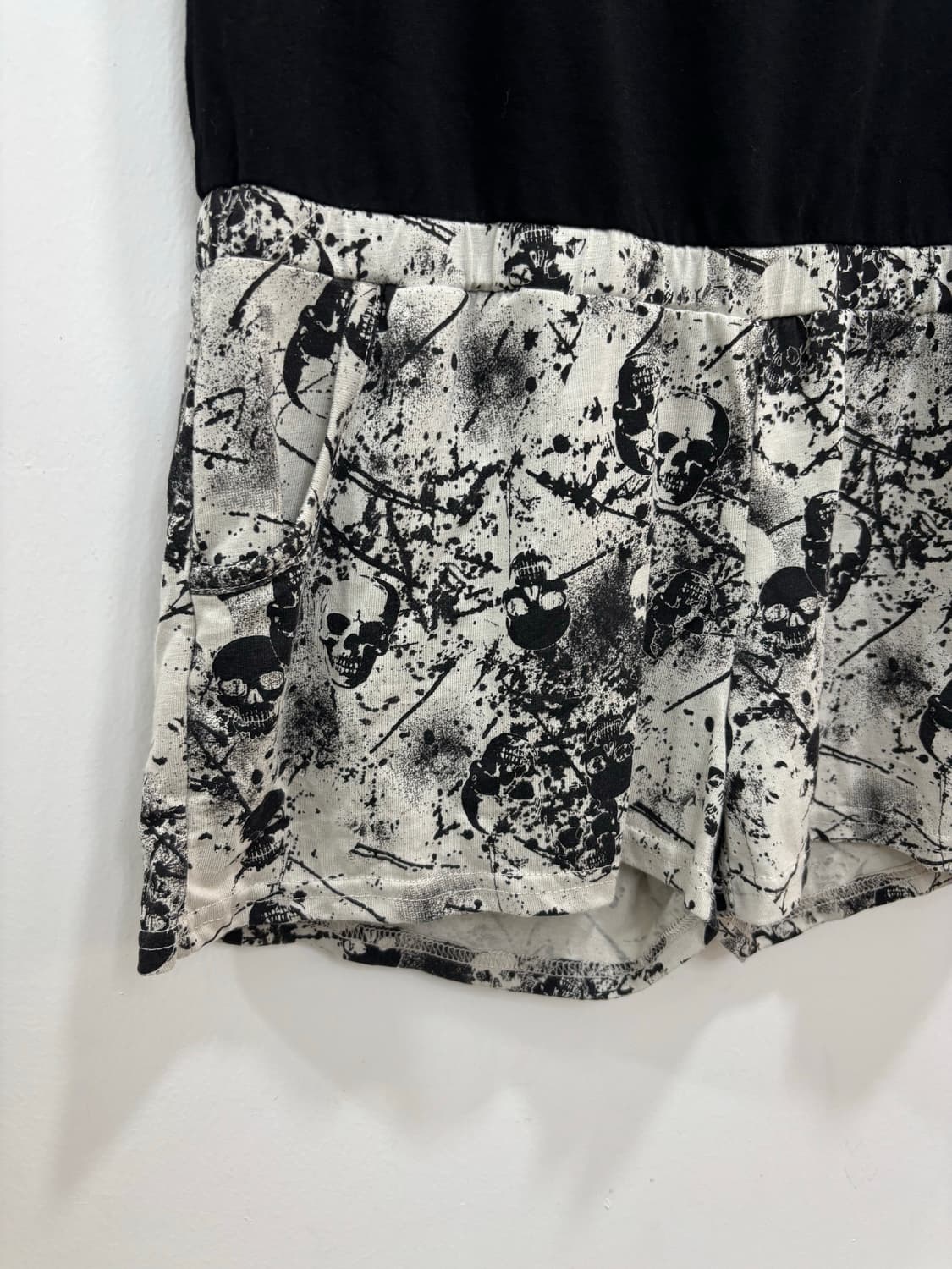 Dig Deep 펑크 스컬 해골 홀터넥 점프슈트 상품이미지6