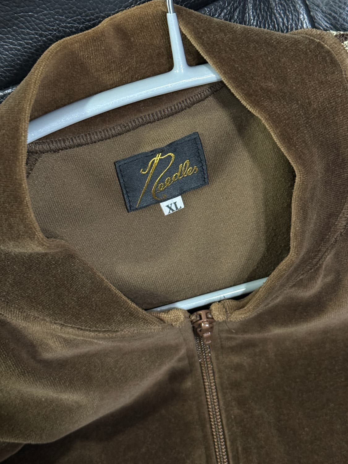 니들스 벨루어 트랙자켓 브라운 XL 상품이미지2