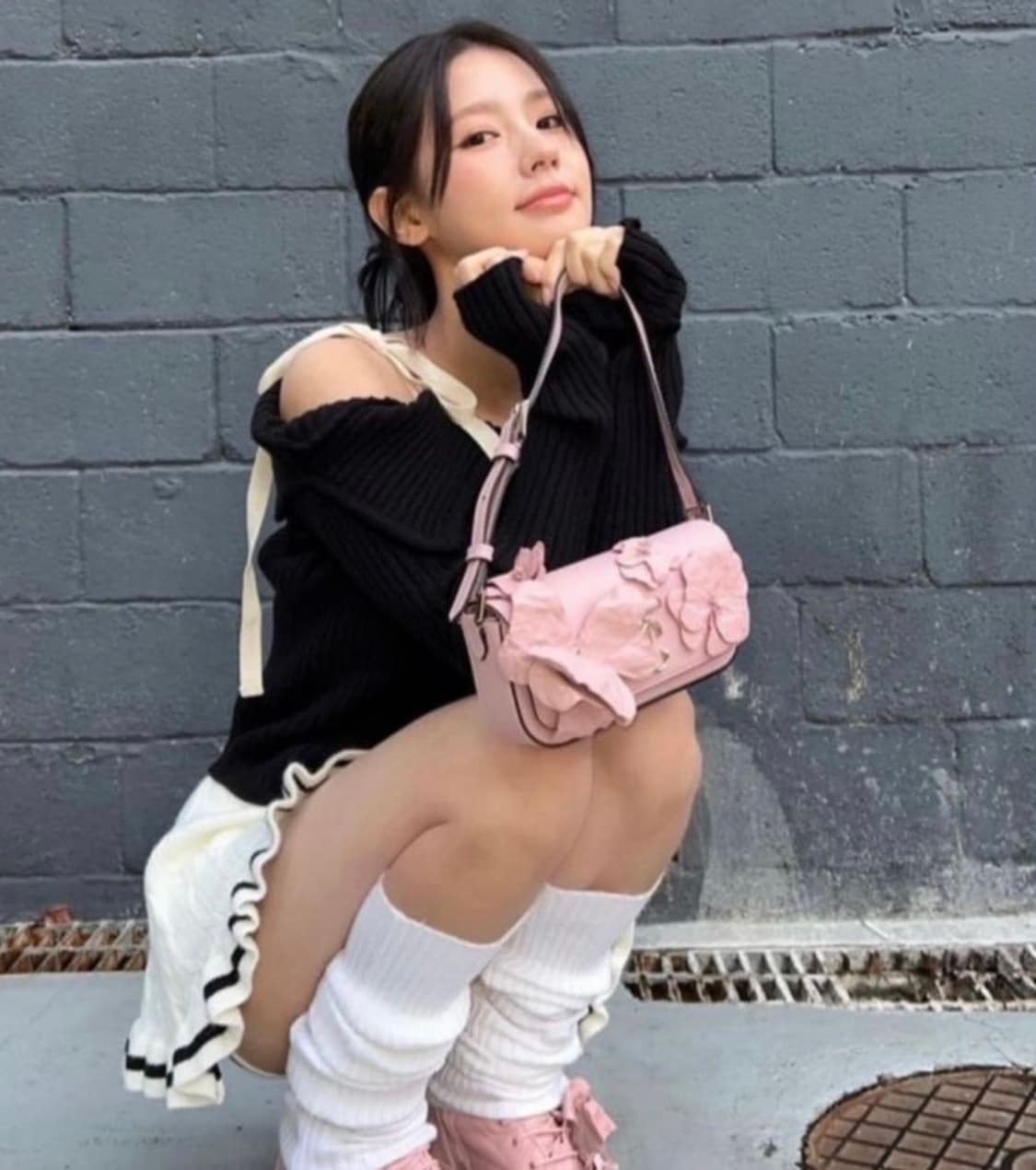 글로니_GLOWNY )아이사 블랙 니트탑 상품이미지2