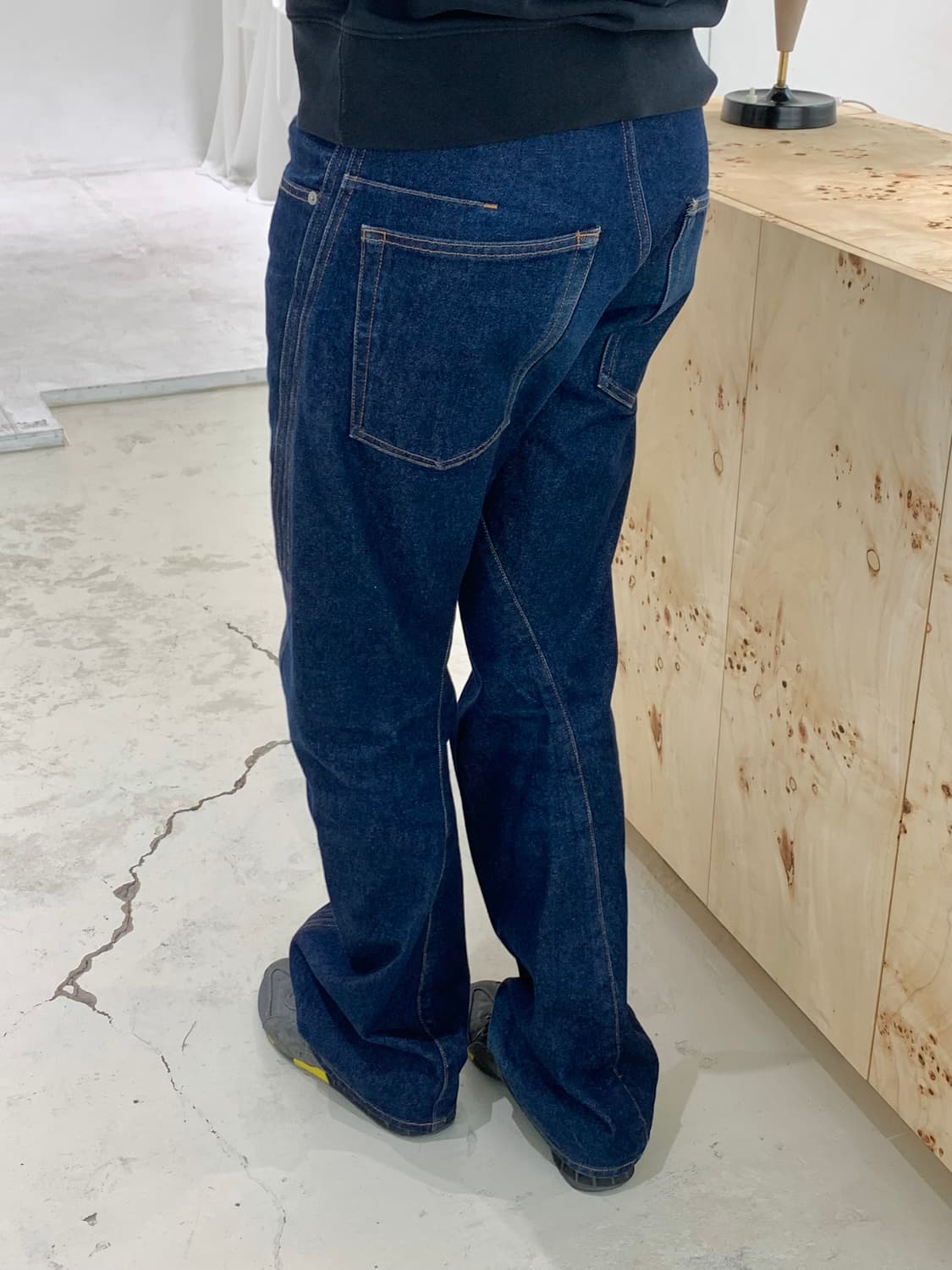 NVRFRGT 네버포겟 커브드 데님팬츠 상품이미지9