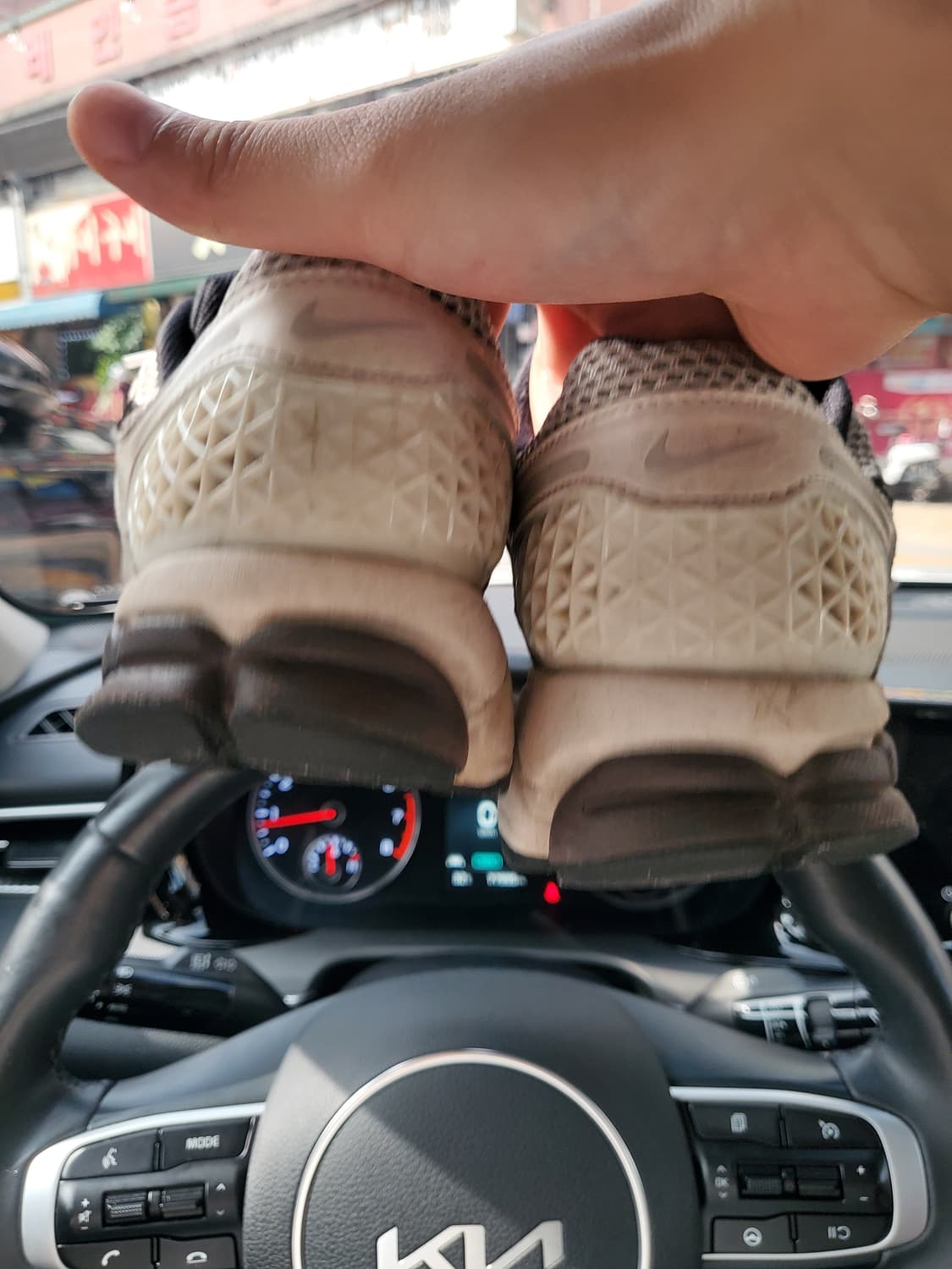 나이키 줌보메로5 245사이즈 상품이미지2