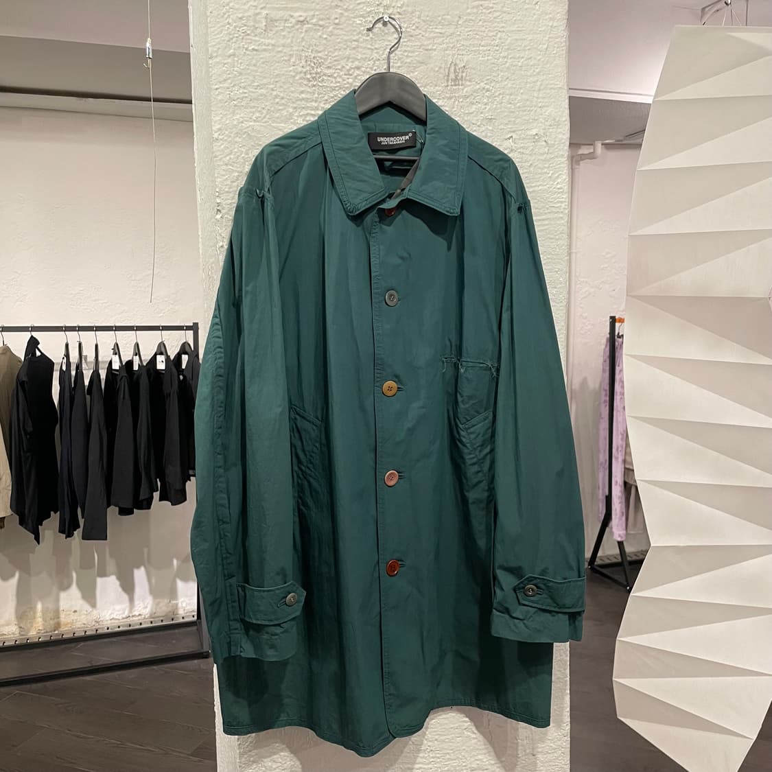 언더커버 버튼 디테일 코트 상품이미지1