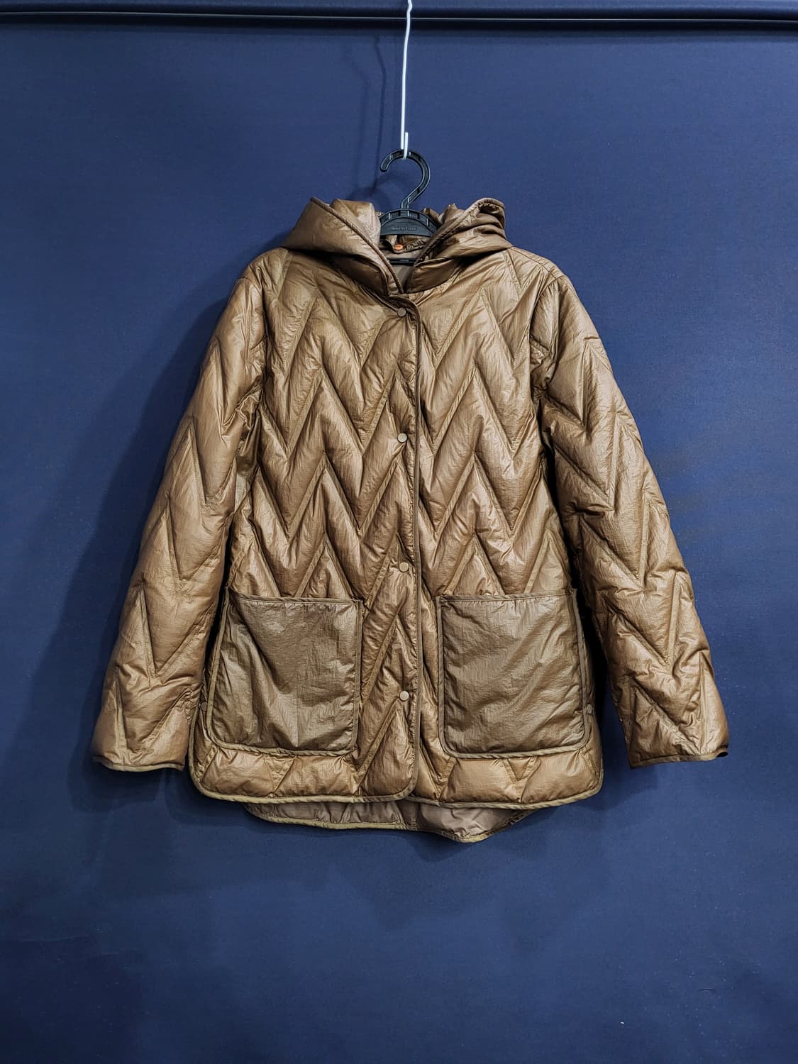 퀼팅 구스다운 후드패딩 상품이미지1