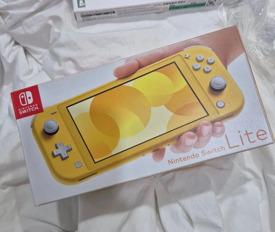 닌텐도 스위치 라이트 옐로우 풀박스 상품이미지3