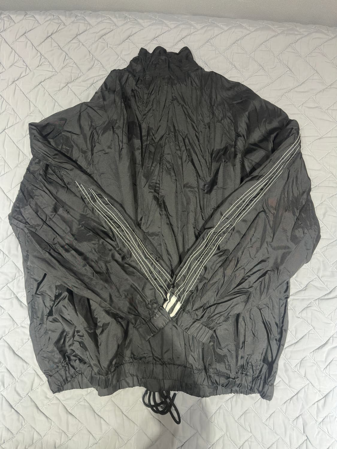 알렉산더왕 X 아디다스 쭈글이 반집업 트랙탑 상품이미지2