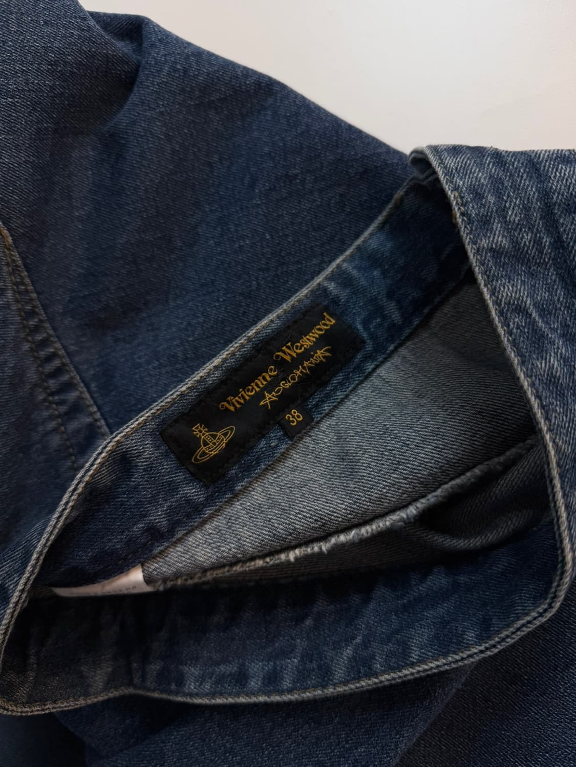 비비안 웨스트우드 비대칭 데님 스커트  상품이미지8