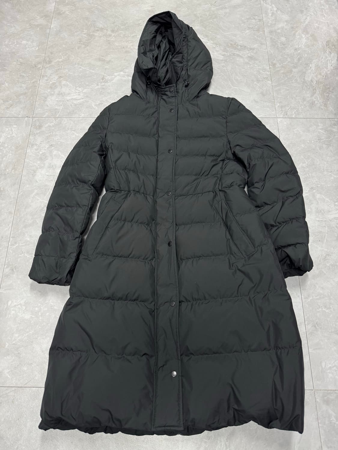 헤지스 24FW 구스다운 상품이미지1