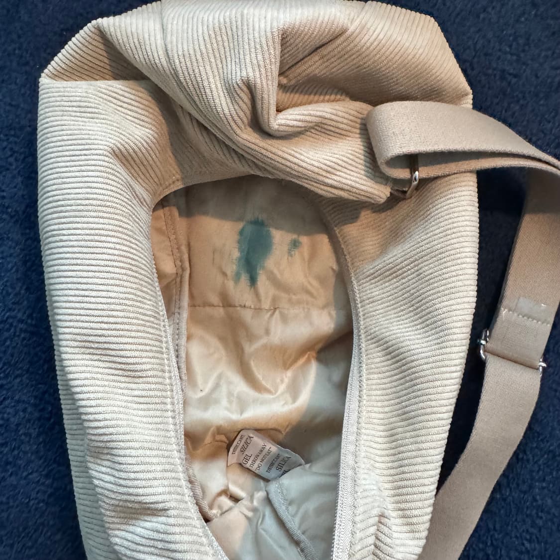 일본 유니클로 아이보리 코듀로이 크로스백 상품이미지7