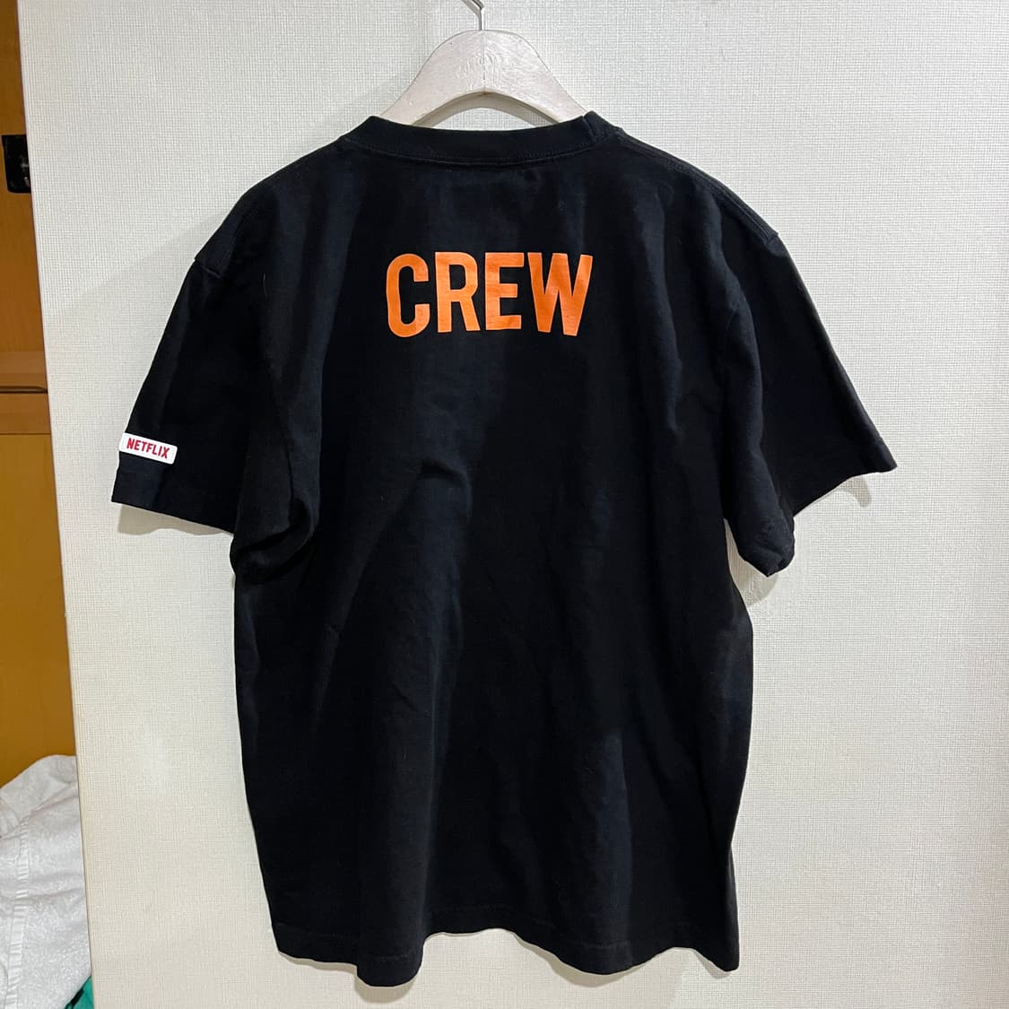 (M) 빔즈 “넷플릭스” 반팔 티셔츠 상품이미지2