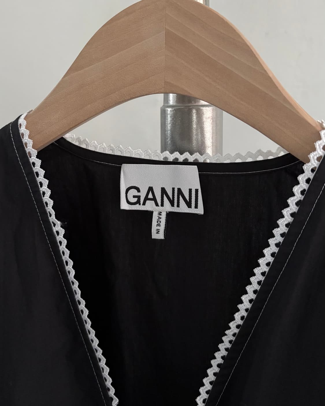 GANNI 가니 스티치 레이스 파플린 랩 블라우스 상품이미지6