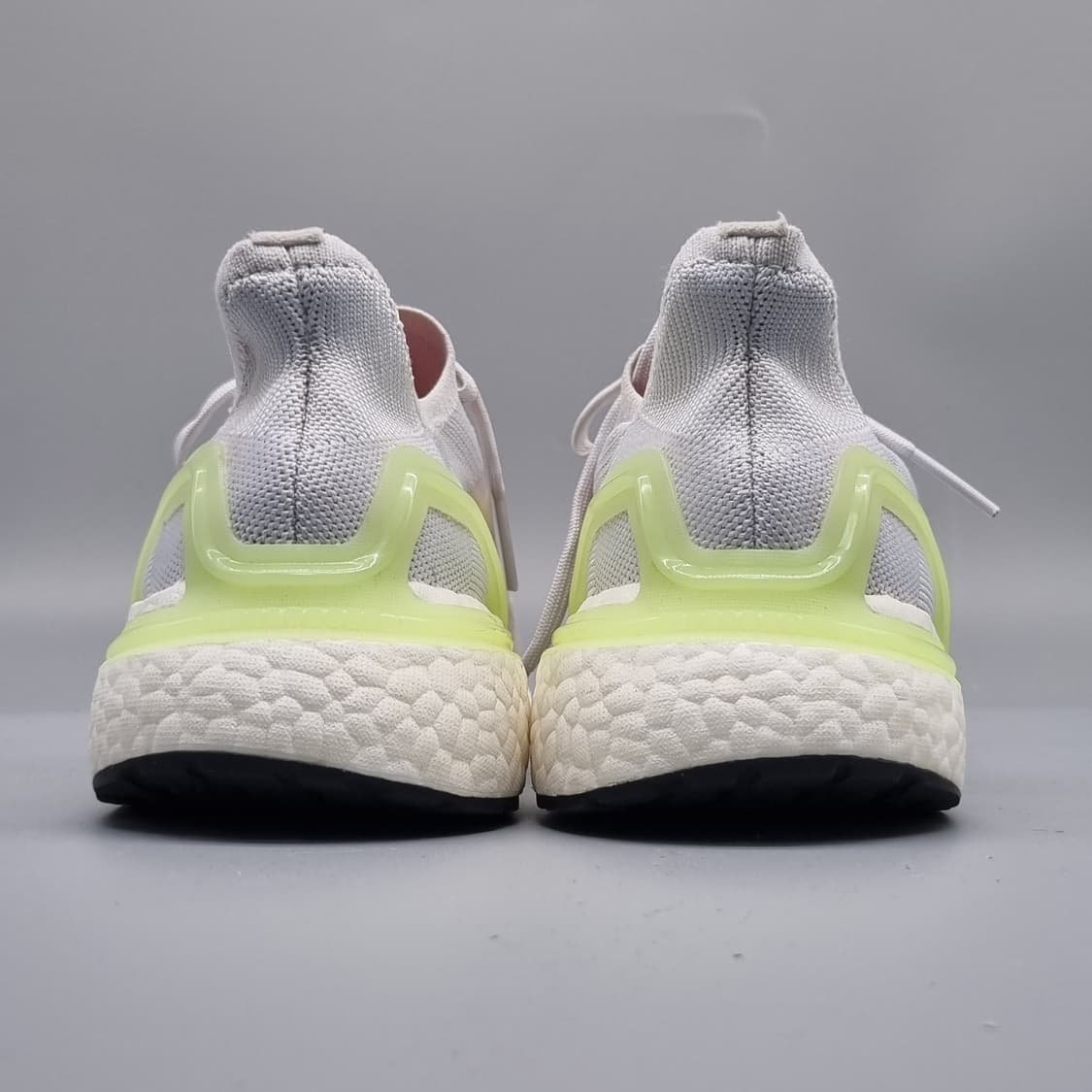 아디다스 울트라부스트 여성 운동화240 상품이미지4