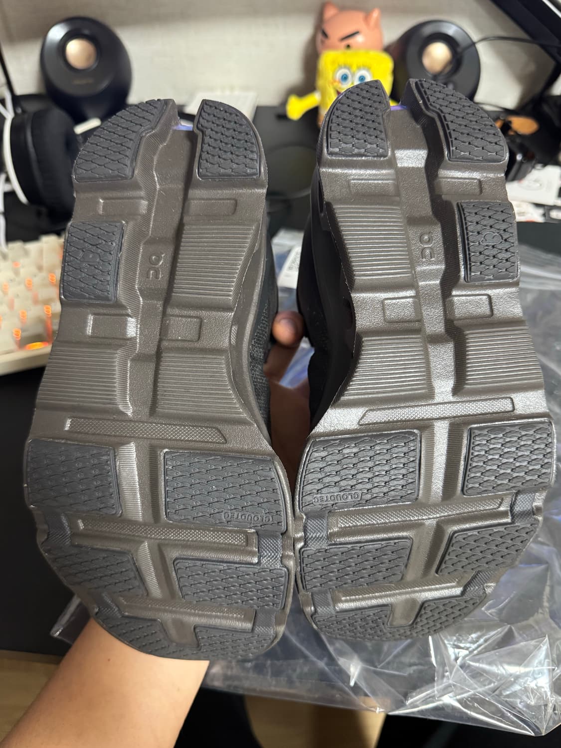 파프 온러닝 225사이즈 브라운색상 상품이미지2