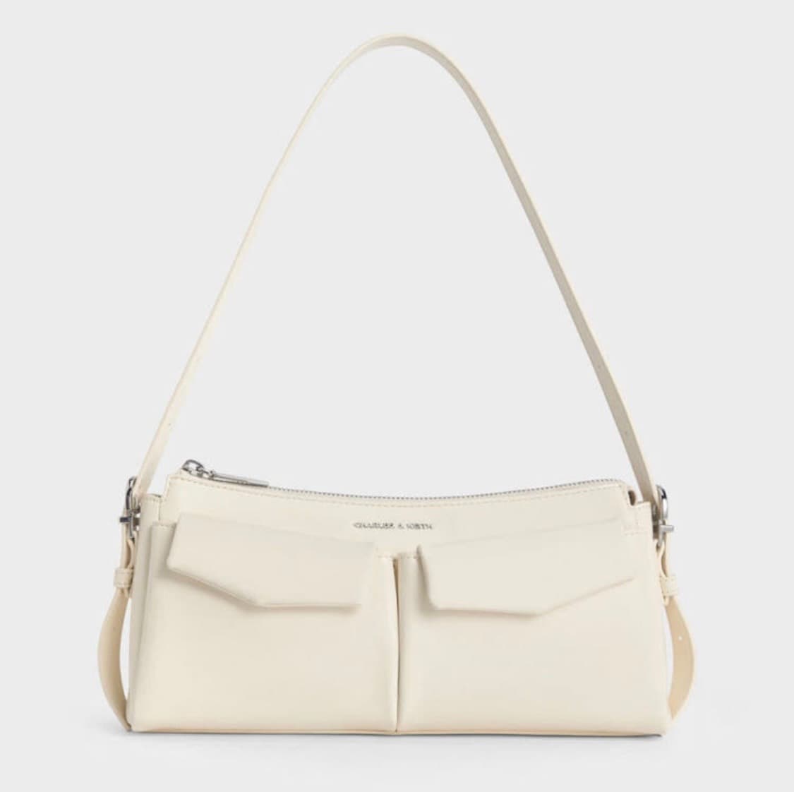 [찰스앤키스] 한소희 레이첼 이롱게이티드 포켓 체인백 크림색 상품이미지5