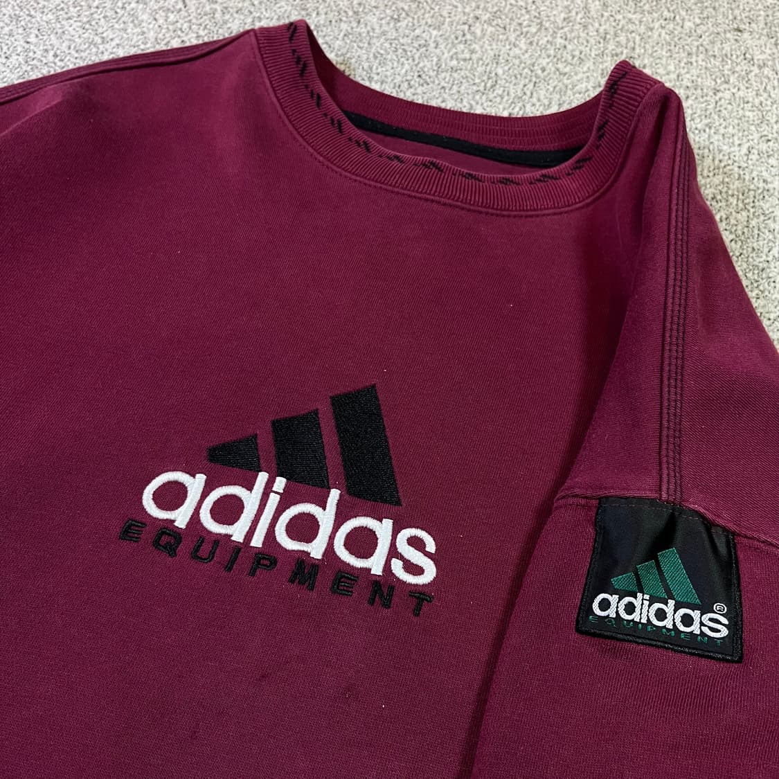 올드스쿨 아디다스 이큅먼트 빅로고 맨투맨  상품이미지2