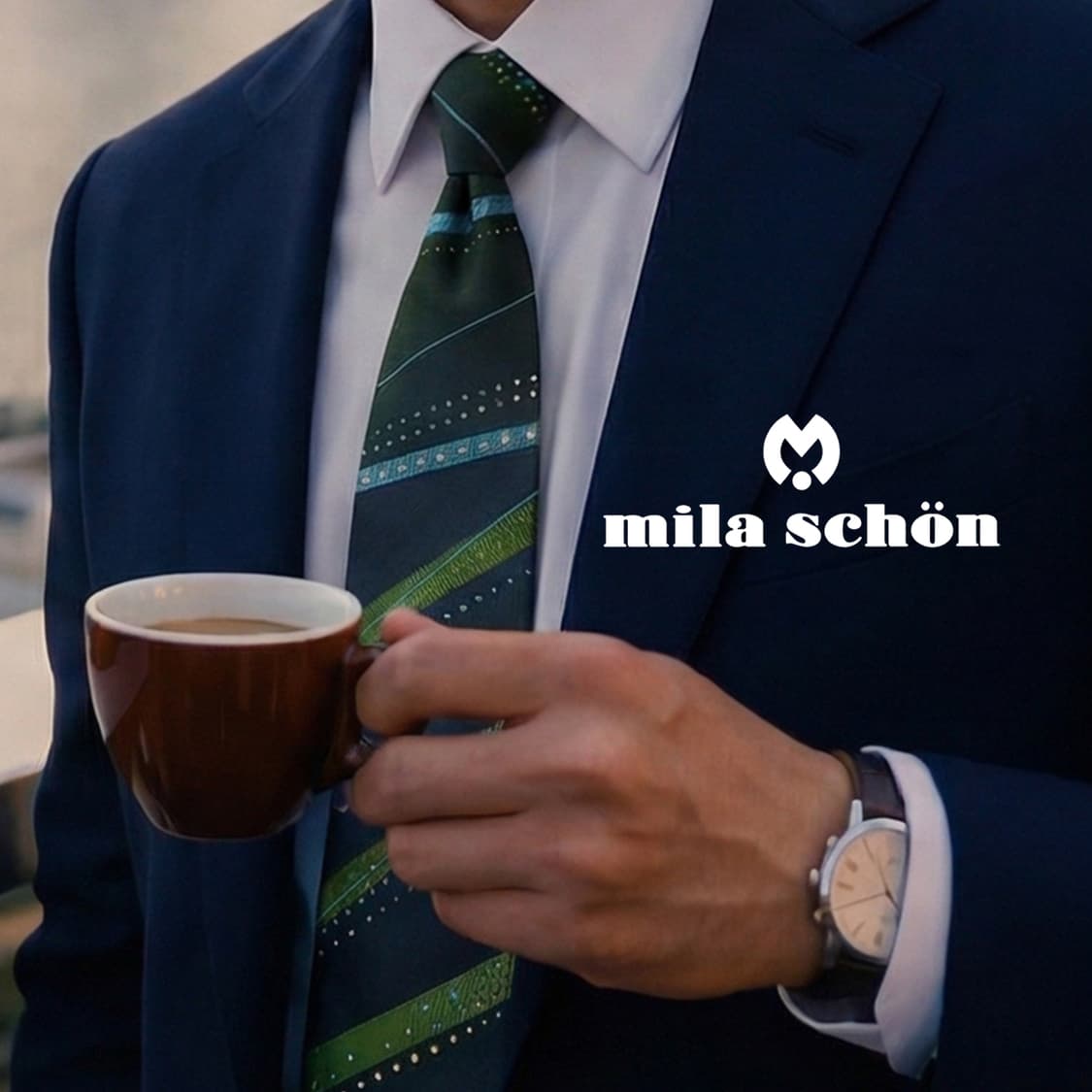 밀라숀 실크 네이비 스트라이프 넥타이 9.2cm A+등급 A19375
 상품이미지1