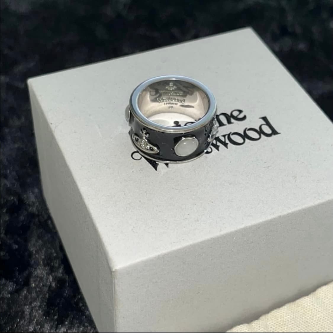 비비안웨스트우드 아카이브 블랙원석링 반지 상품이미지2