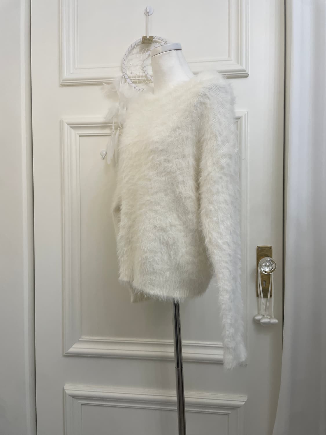 white shaggy basic knit top(size-L) 상품이미지2