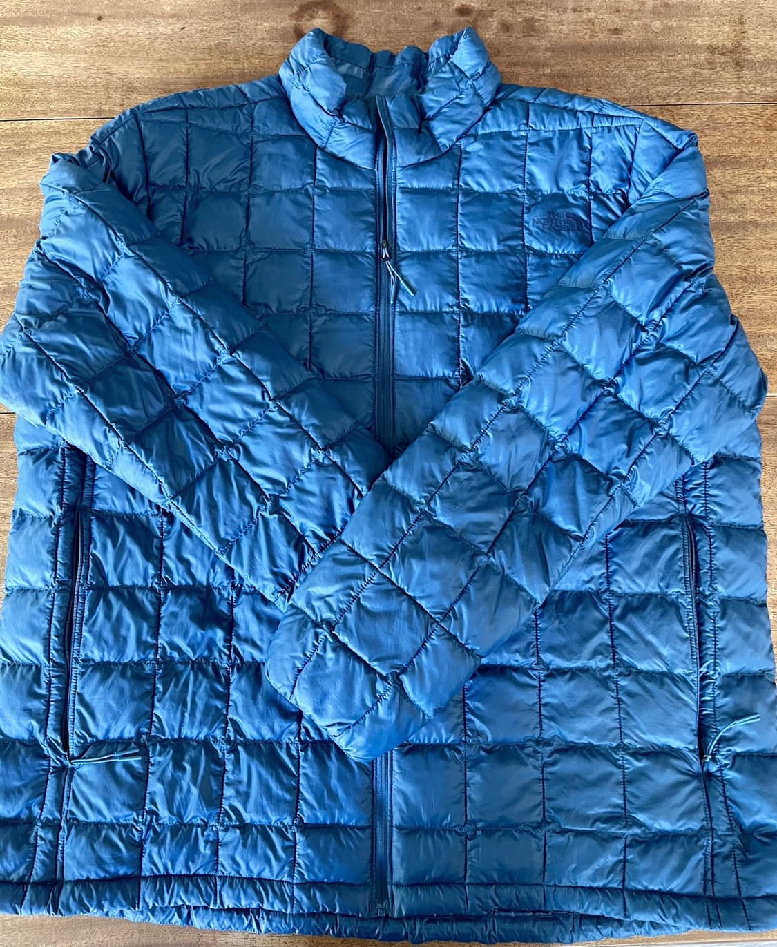 노스페이스 써모볼 에코 경량 자켓 블루 패딩 상품이미지1