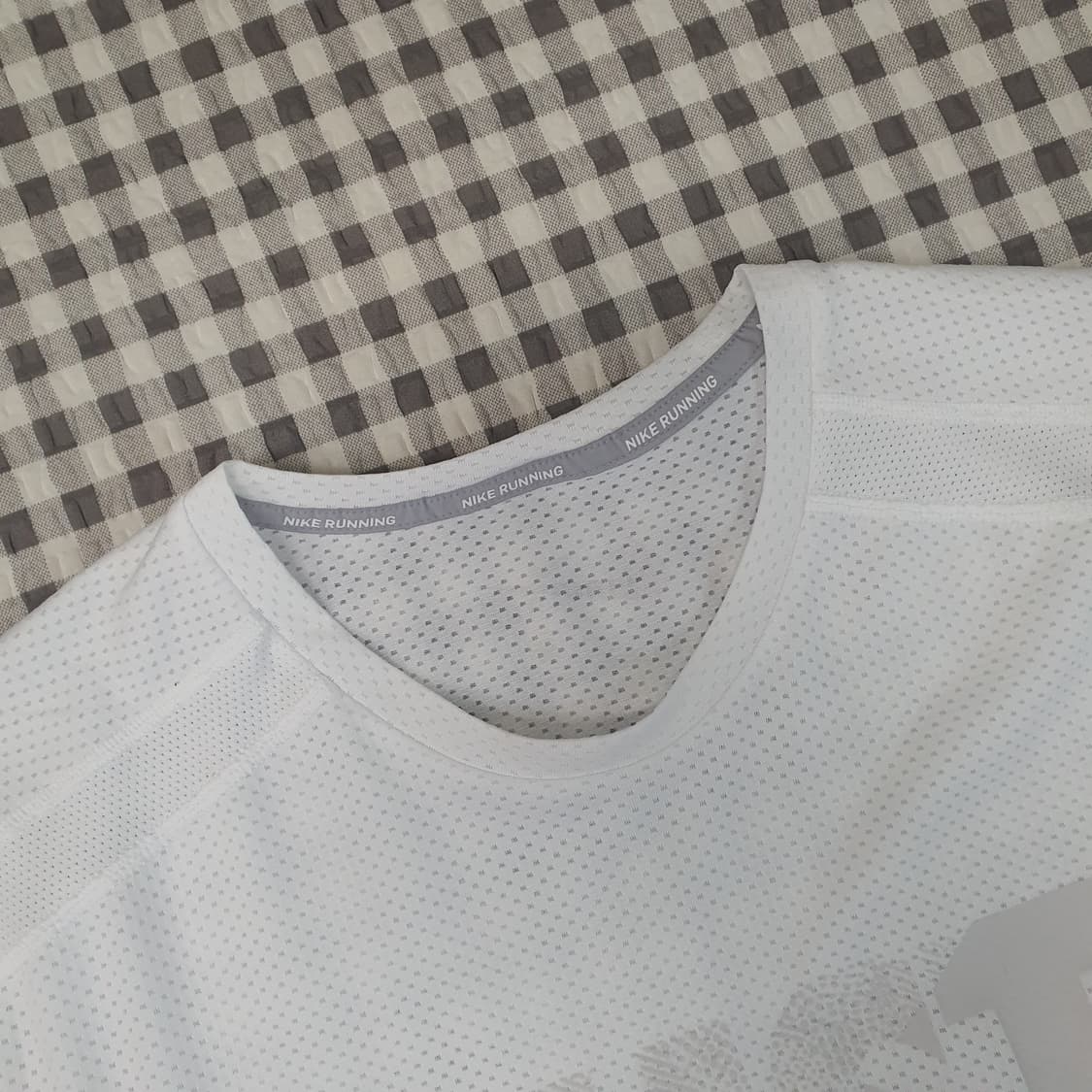 나이키 런닝 기능성 반팔티 남자95 상품이미지2