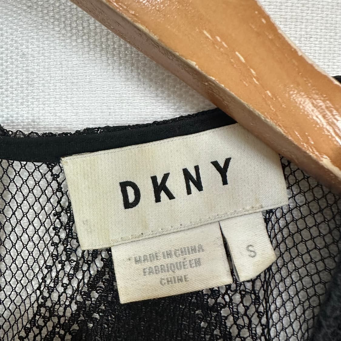   DKNY 여자 시스루 민소매 블라우스티 검정 S 상품이미지8