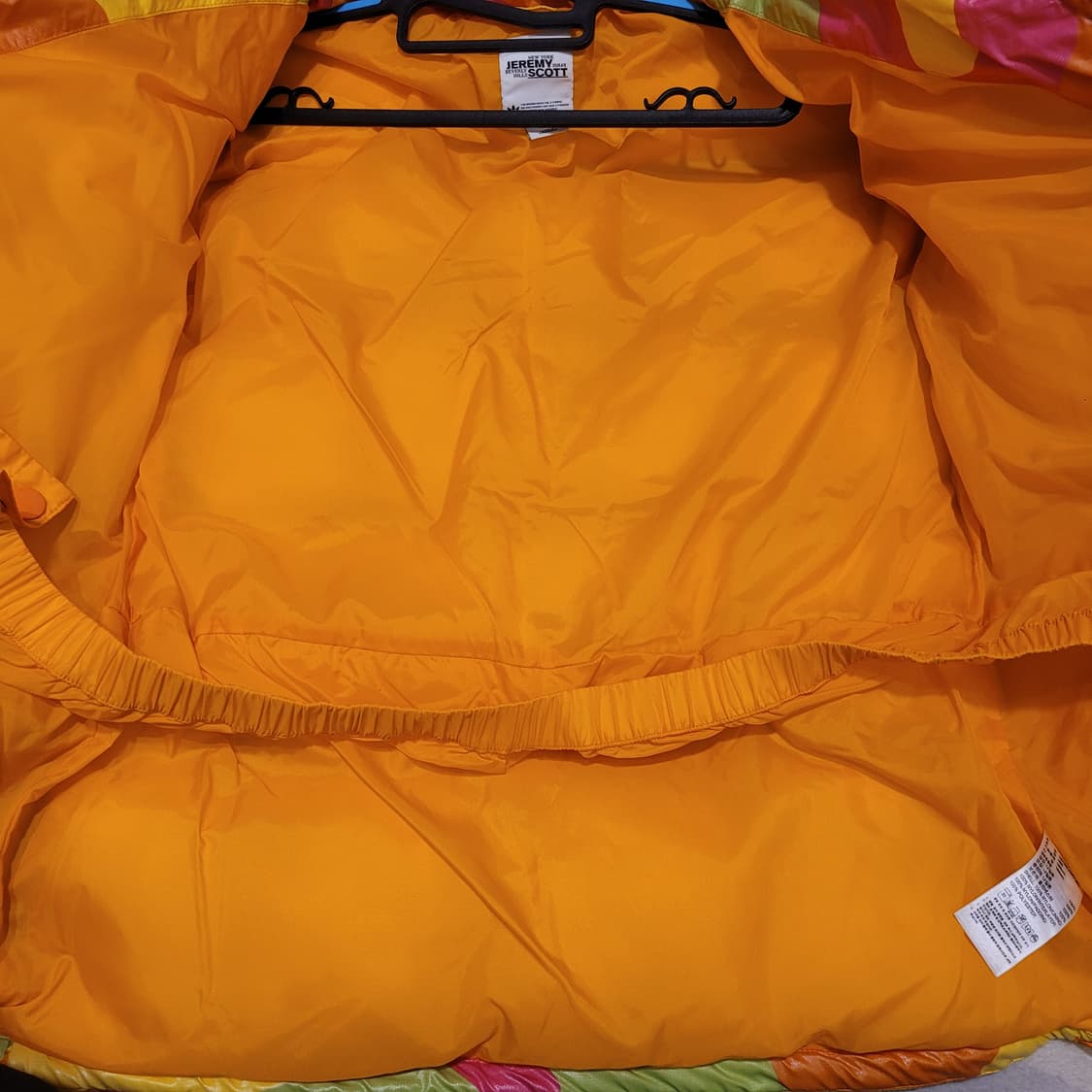 아디다스 제레미스캇 네온 카모 패딩 85 상품이미지6