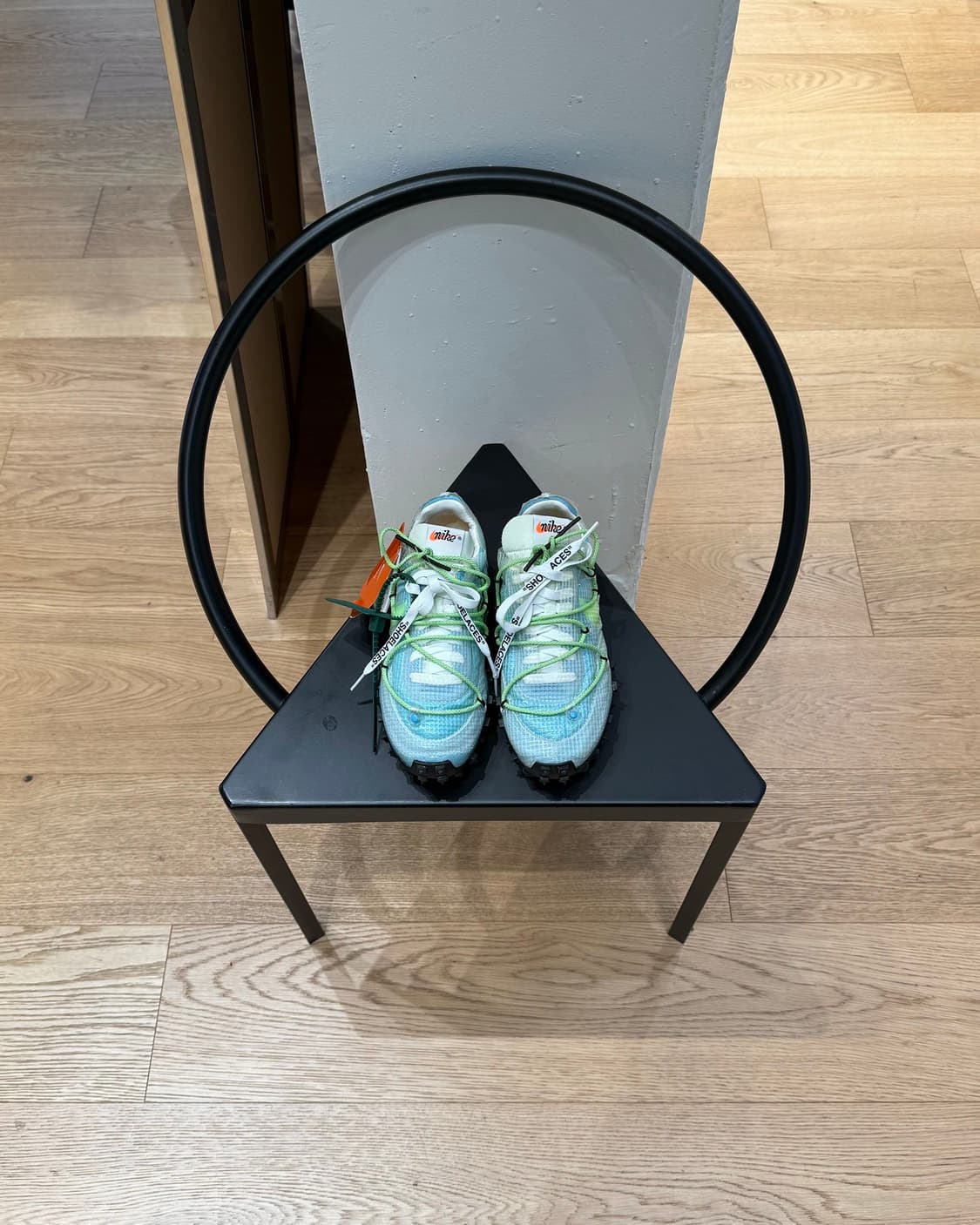 오프화이트 x 나이키 블루 와플 레이서 스니커즈  상품이미지3